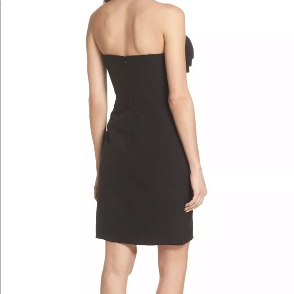 CLOVER & SLOANE STRAPLESS RUFFLE NECKLINE DRESS - Picture 3 of 9